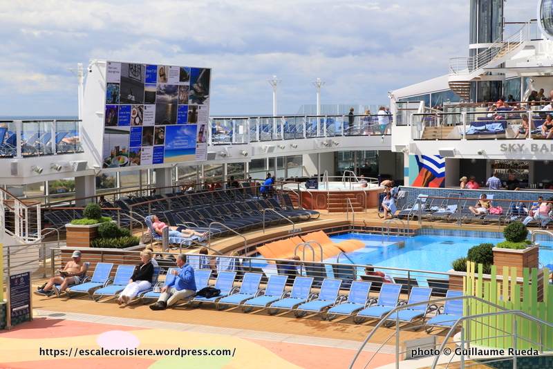 Anthem of the Seas - piscine extérieure