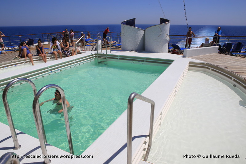 Celestyal Odyssey - piscine