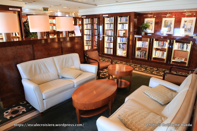 Queen Mary 2 - Bibliothèque