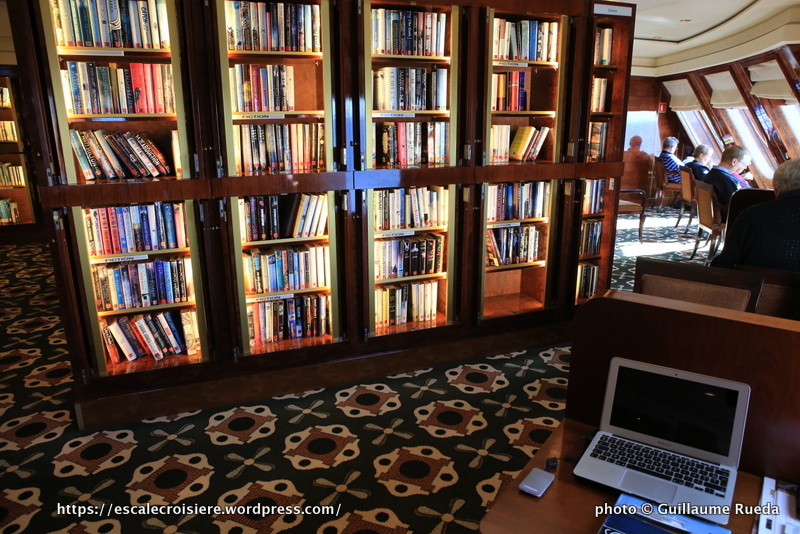 Queen Mary 2 - Bibliothèque