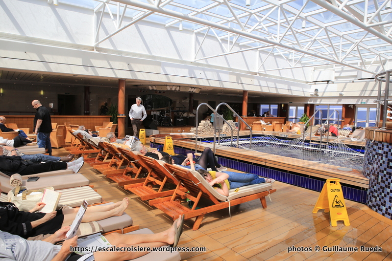 Queen Mary 2 - Piscine intérieure - Pavilion pool