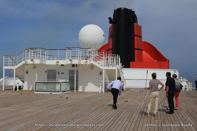 Queen Mary 2 - Shuffle board
