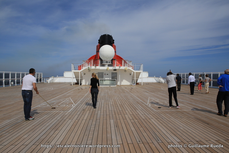 Queen Mary 2 - Shuffle board