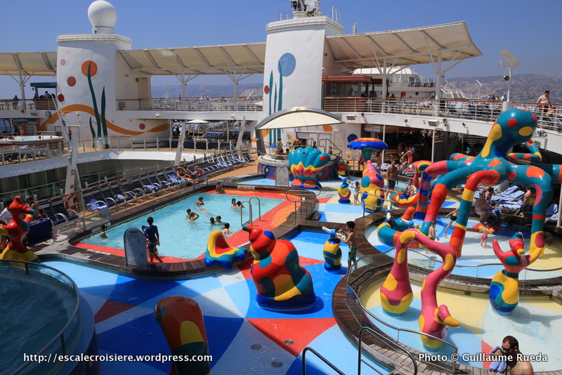 Allure of the Seas - Pool and Sports zone - H2O Zone