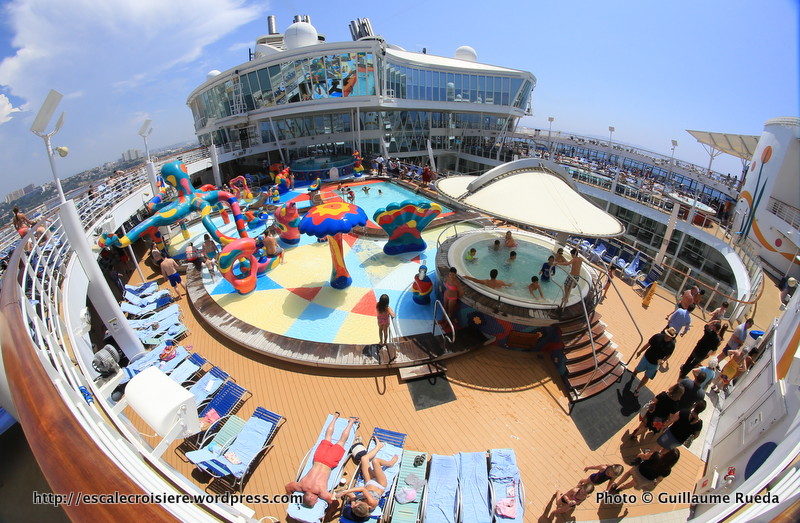 Allure of the Seas - Pool and Sports zone - H2O Zone