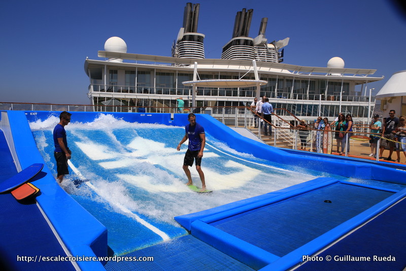 Allure of the Seas - Pool and Sports zone - Simulateur de surf Flow Rider