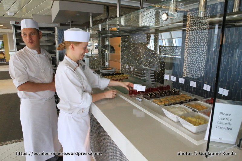 Crystal Serenity - Lido Café