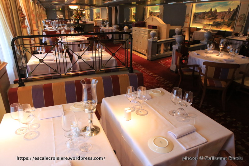 Crystal Serenity - Prego restaurant