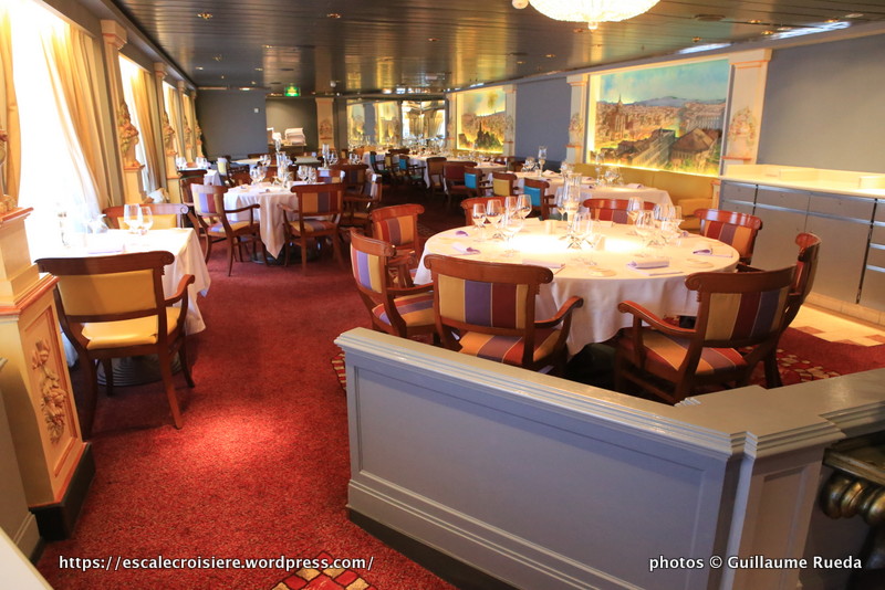 Crystal Serenity - Prego restaurant