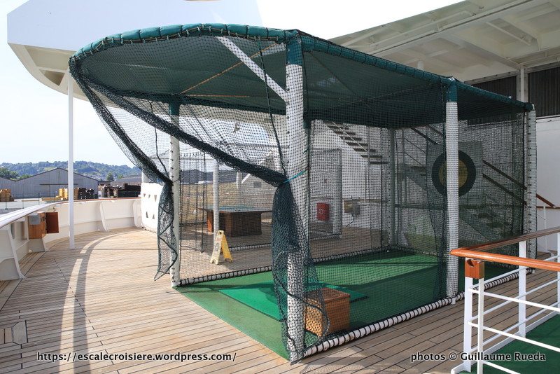 Crystal Serenity - Putting green