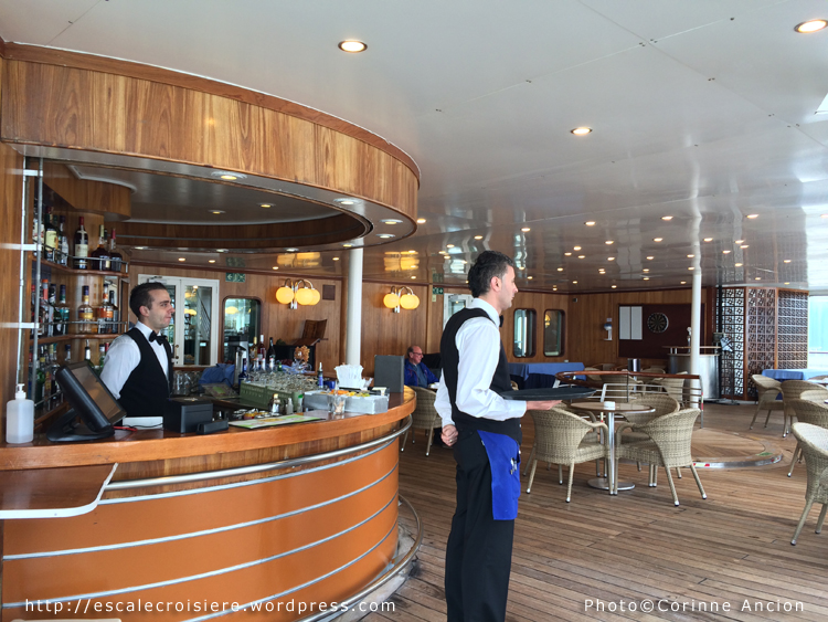 Azores - ponts et piscine