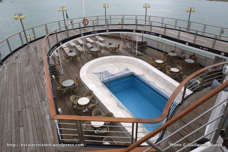 Azores - ponts et piscine