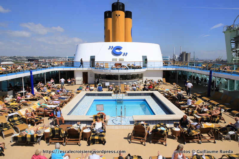 Costa neoRomantica - Piscine