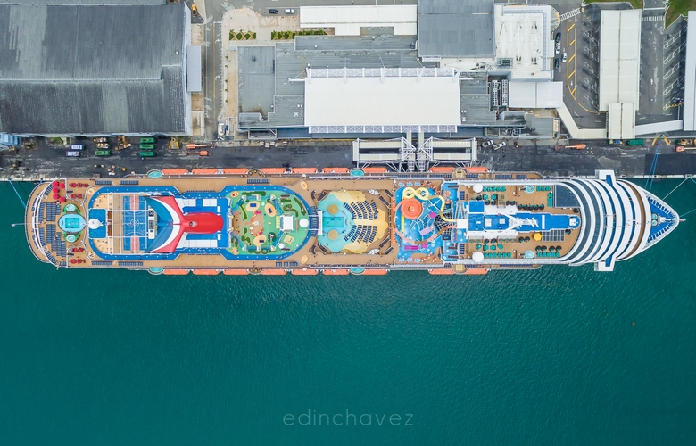 Carnival Breeze - Carnival Cruise Line - Edin Chavez