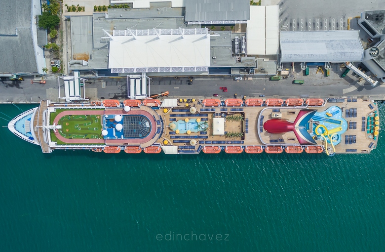 Carnival Ecstasy - Carnival Cruise Line - Edin Chavez