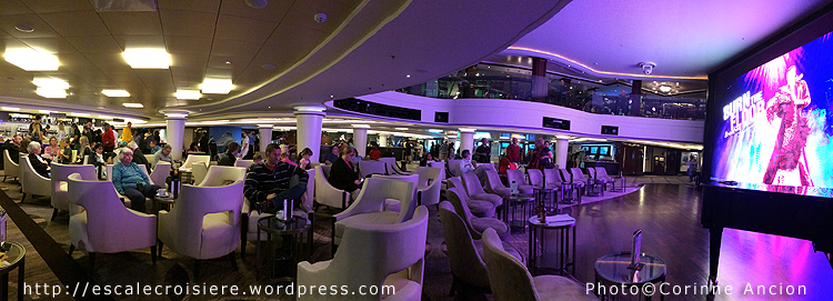 Norwegian Epic - Atrium Café & Bar