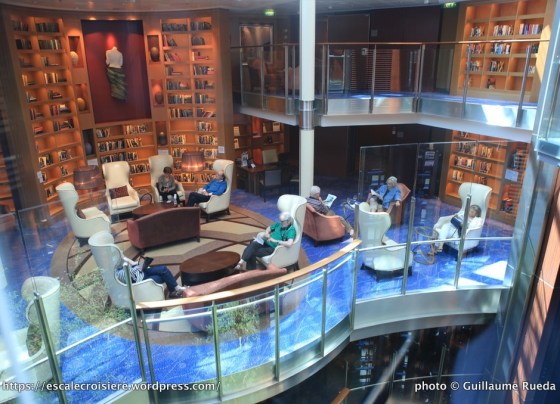 Celebrity Silhouette - Bibliothèque