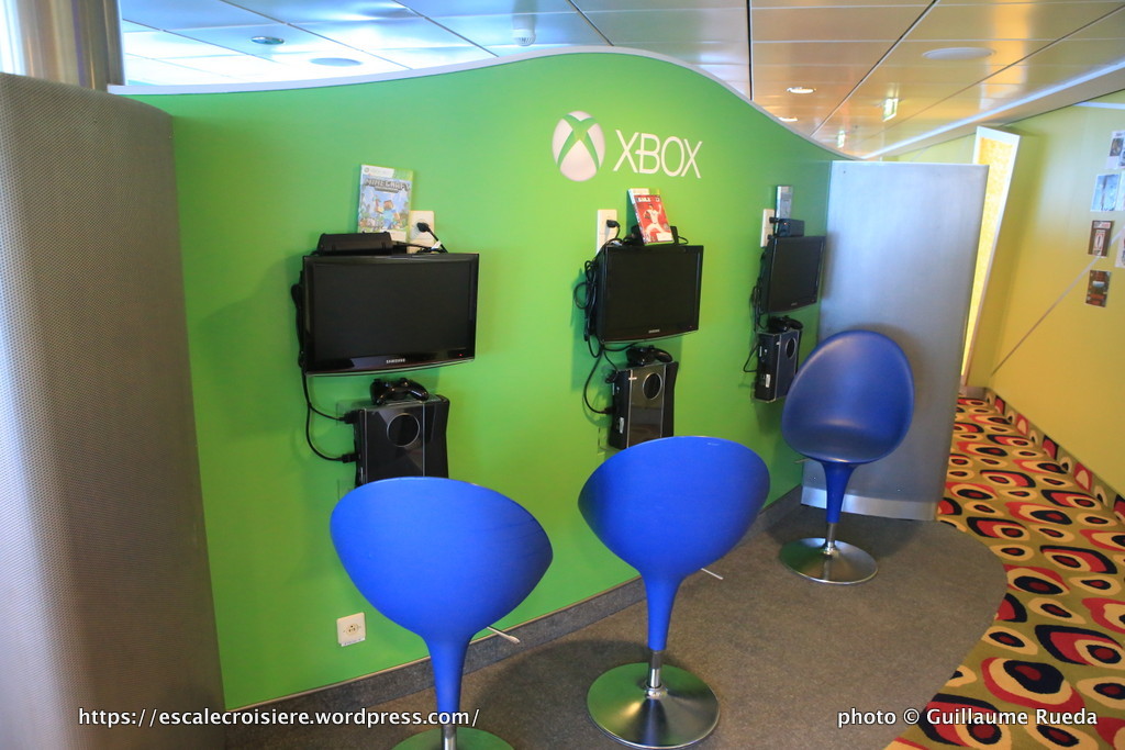 Celebrity Silhouette - Espace Enfants