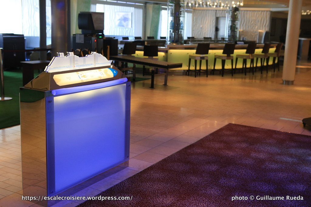 Celebrity Silhouette - Martini bar