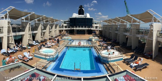 Celebrity Silhouette - Piscines extérieures