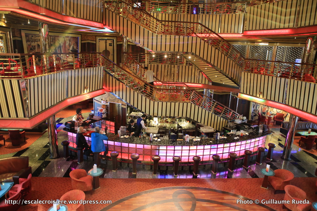 Costa Pacifica - Atrium – Atrio Welcome - Bar