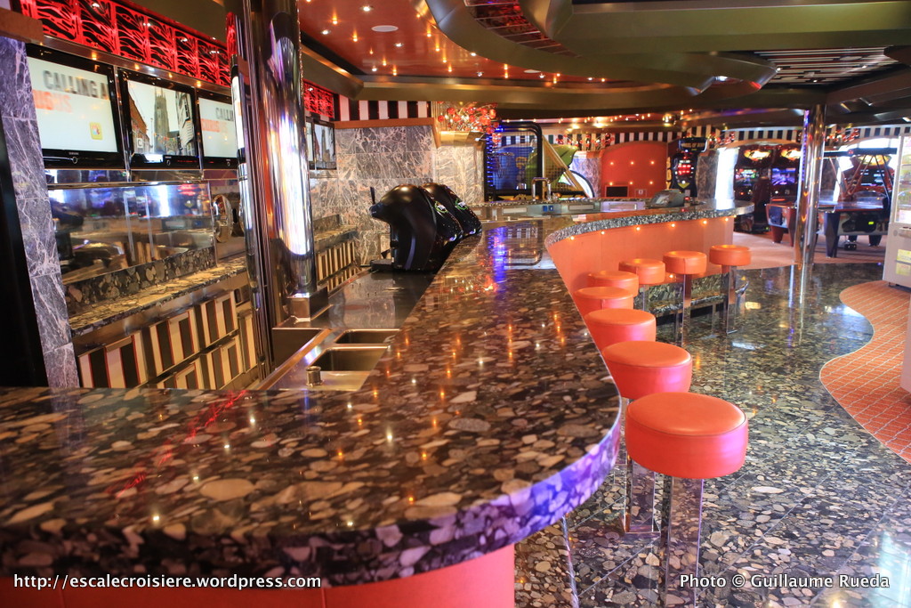 Costa Pacifica - Bar Sport Route 66