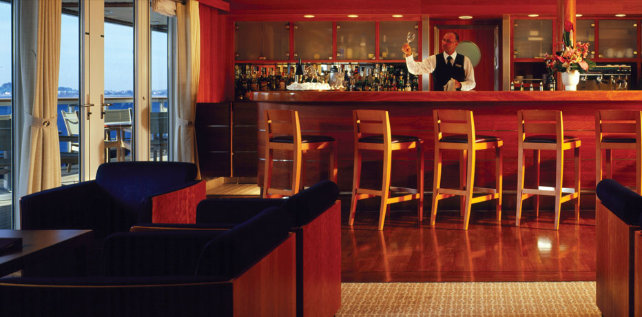 The World - bar Regatta