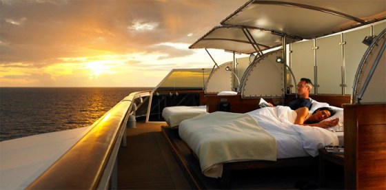 The World - Nuit sous les étoiles