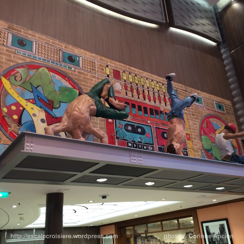Harmony of the Seas - Art - Royal Promenade
