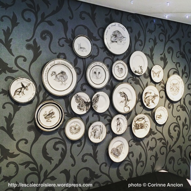 Harmony of the Seas - Art - Wonderland