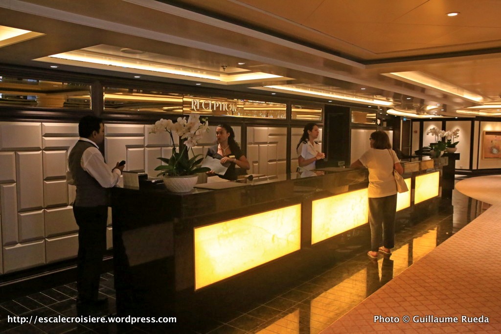 Seven Seas Explorer - Bureau information et des excursions