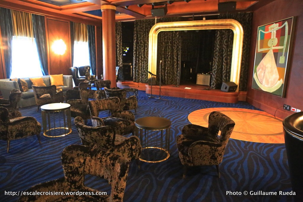 Seven Seas Explorer - Explorer Lounge