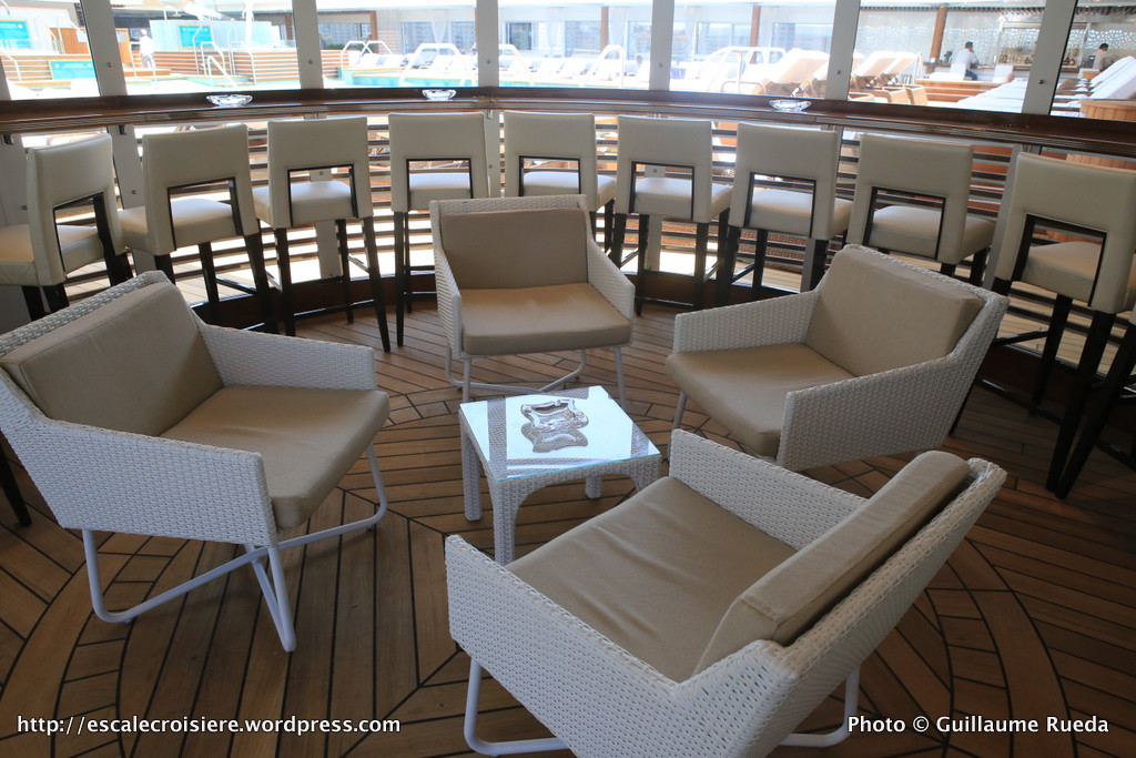 Seven Seas Explorer - Fumoir