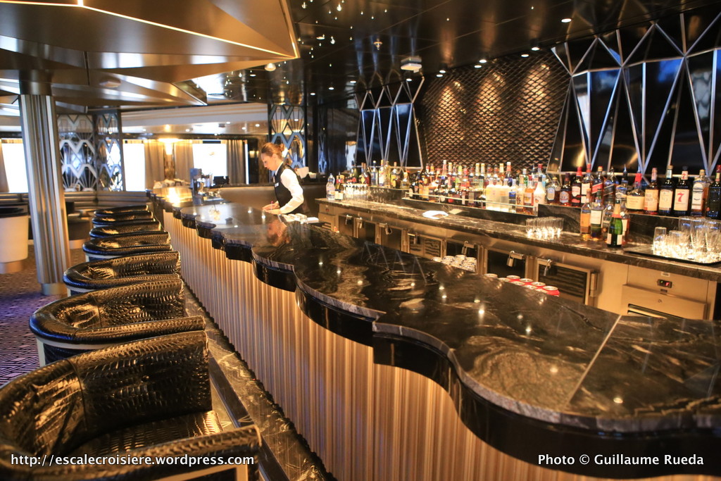 Seven Seas Explorer - Observation Lounge