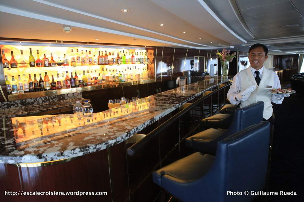 Seven Seas Navigator - Galileo's Lounge - Salon bar