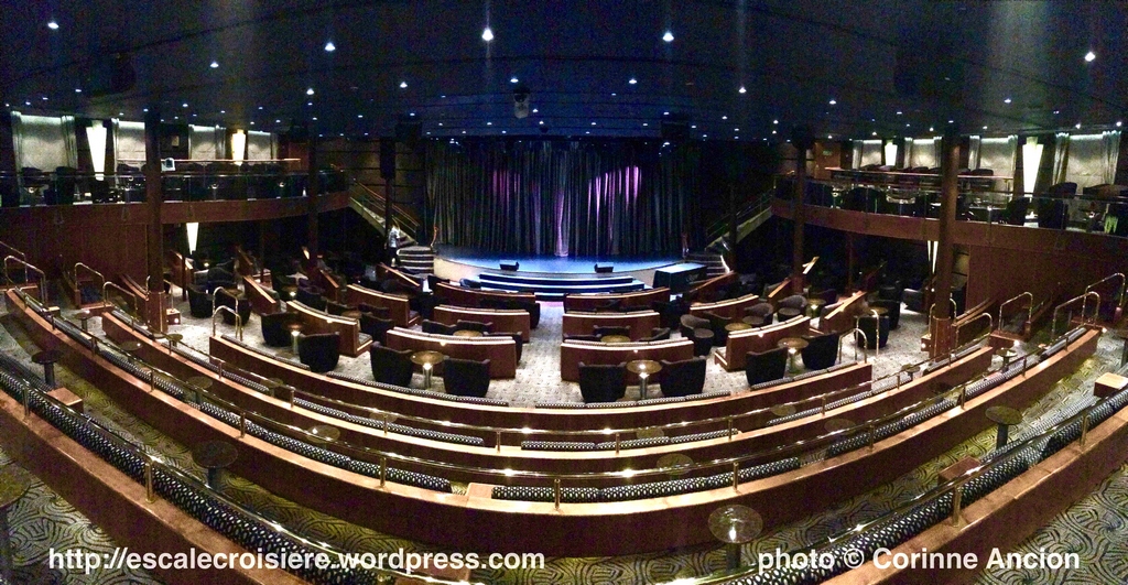 Seven Seas Navigator - Seven Seas Lounge - Theatre