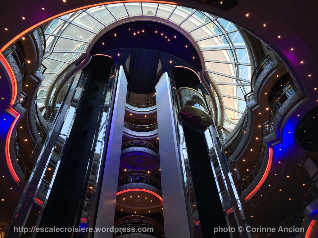 TUI Discovery - Atrium