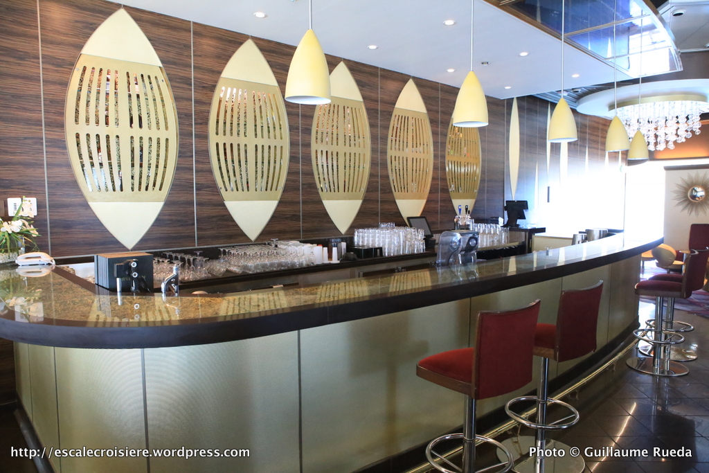 TUI Discovery - Bar Eleven