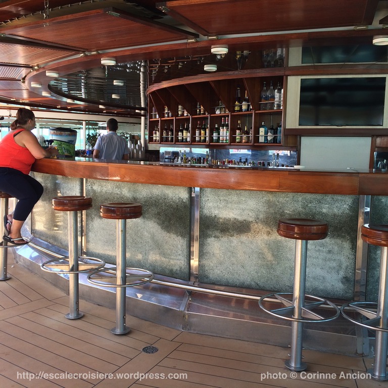 TUI Discovery - Deck bar