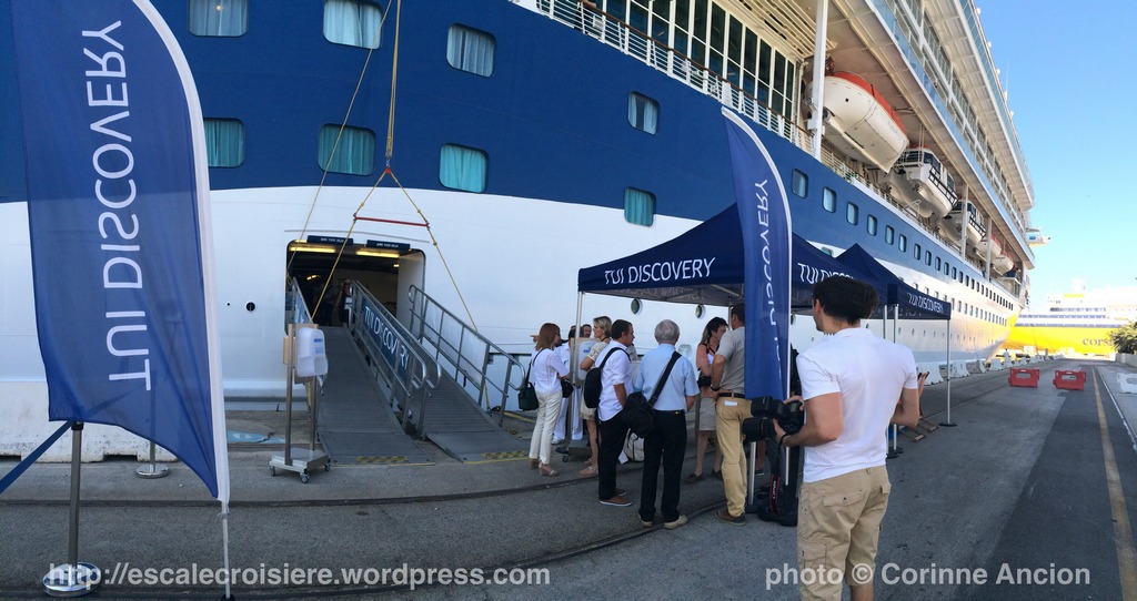 TUI Discovery - Embarquement à bord