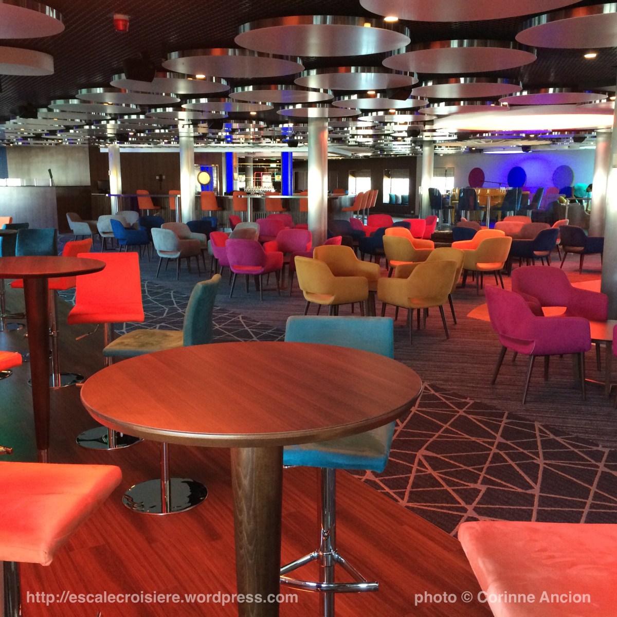 TUI Discovery - Live room