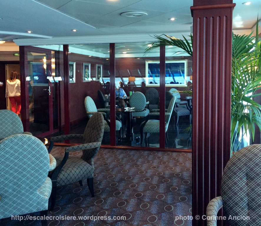 Sirena - Oceania - Horizon Lounge - Smoking Area