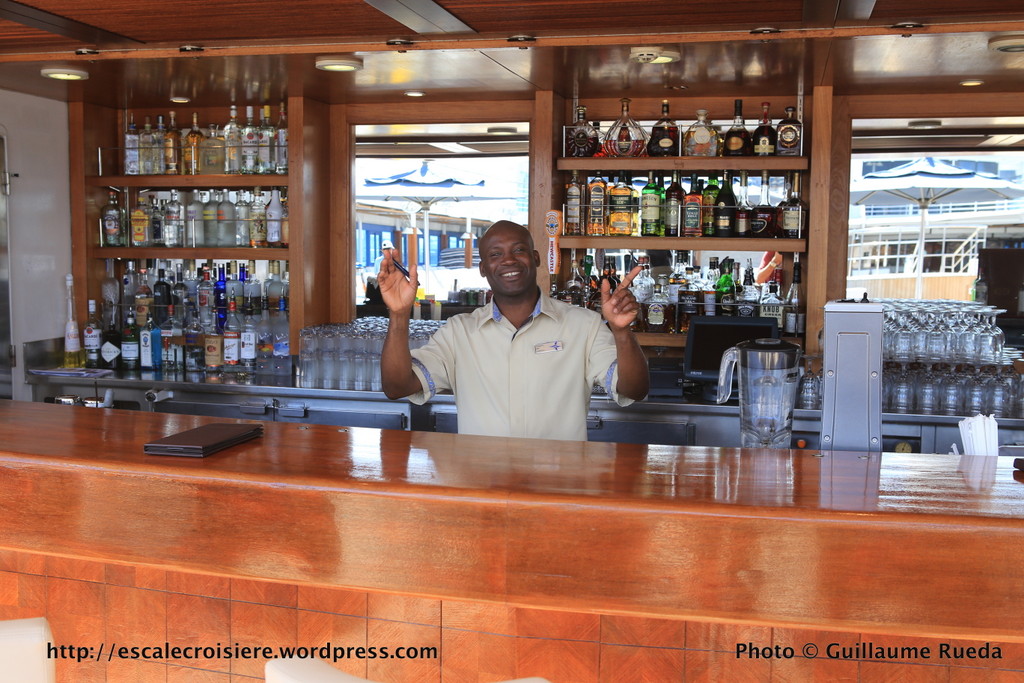 Sirena - Oceania - Waves bar