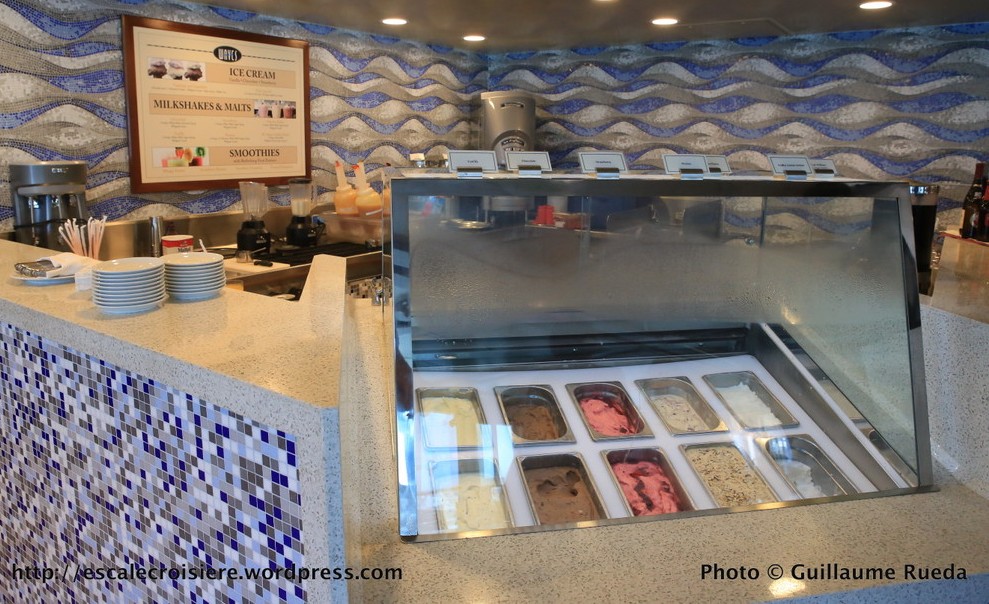 Sirena - Oceania - Restaurant Waves grill