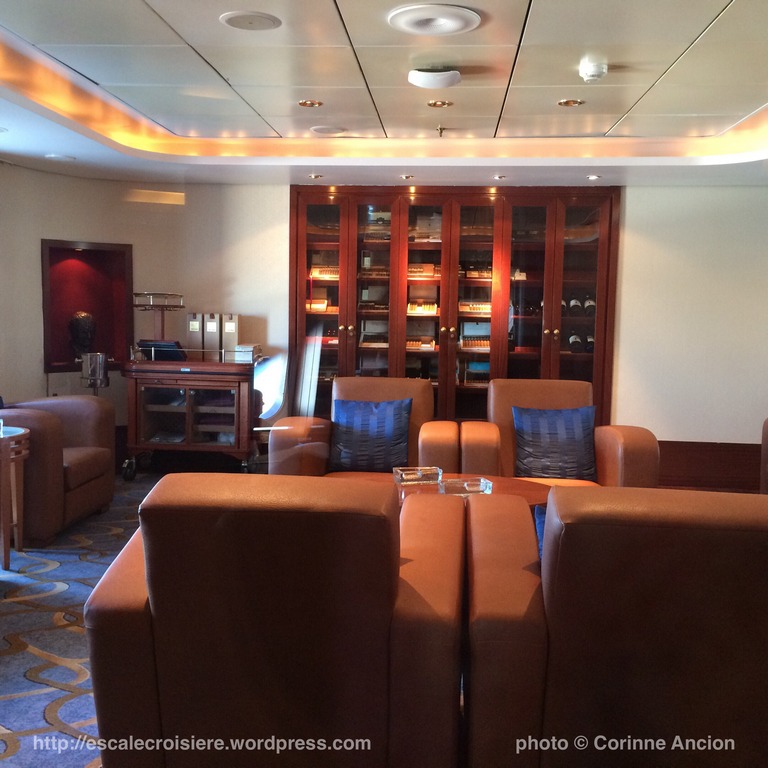 Chruchill's Cigar Lounge