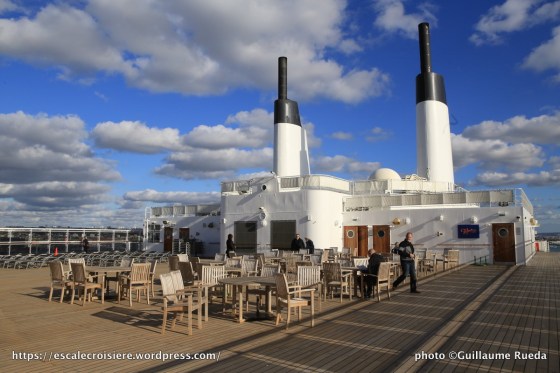 Queen Mary 2 - Boardwalk Café 2016