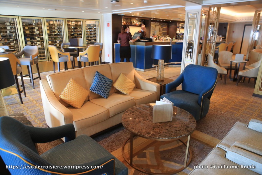 Queen Mary 2 - Carinthia Lounge - 2016