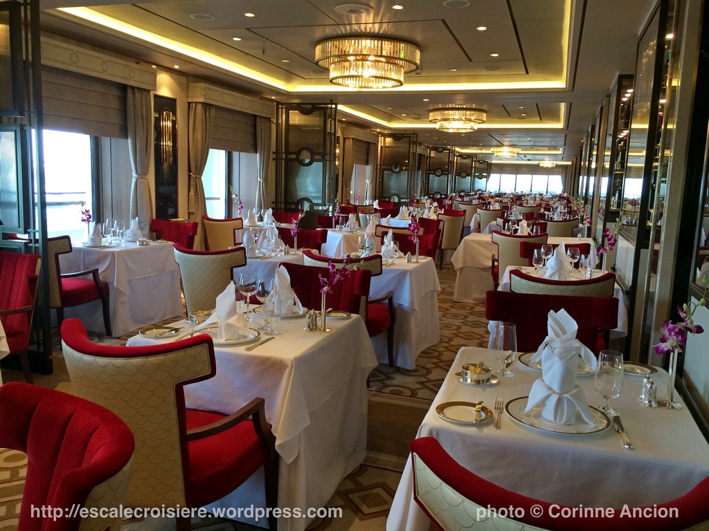 Queen Mary 2 - Queens Grill Restaurant 2016
