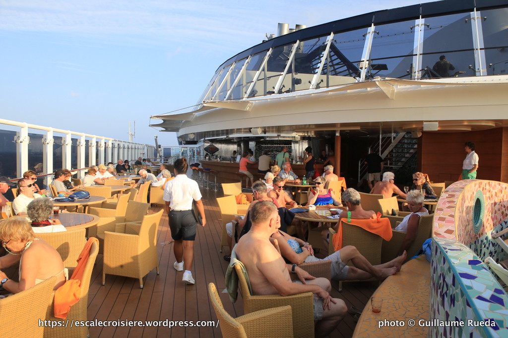 MSC Fantasia - Gaudi bar