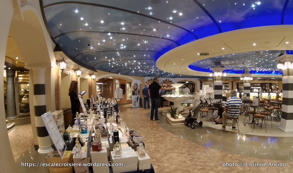 MSC Fantasia - Piazza San Giogio